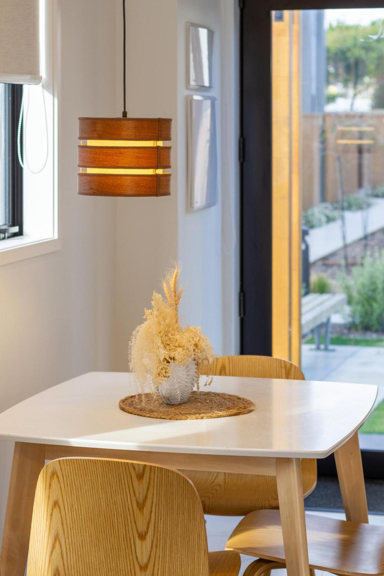 Serenity By The Sea: Coastal Escape1 Bed 1 Bath ไครสต์เชิร์ช ภายนอก รูปภาพ